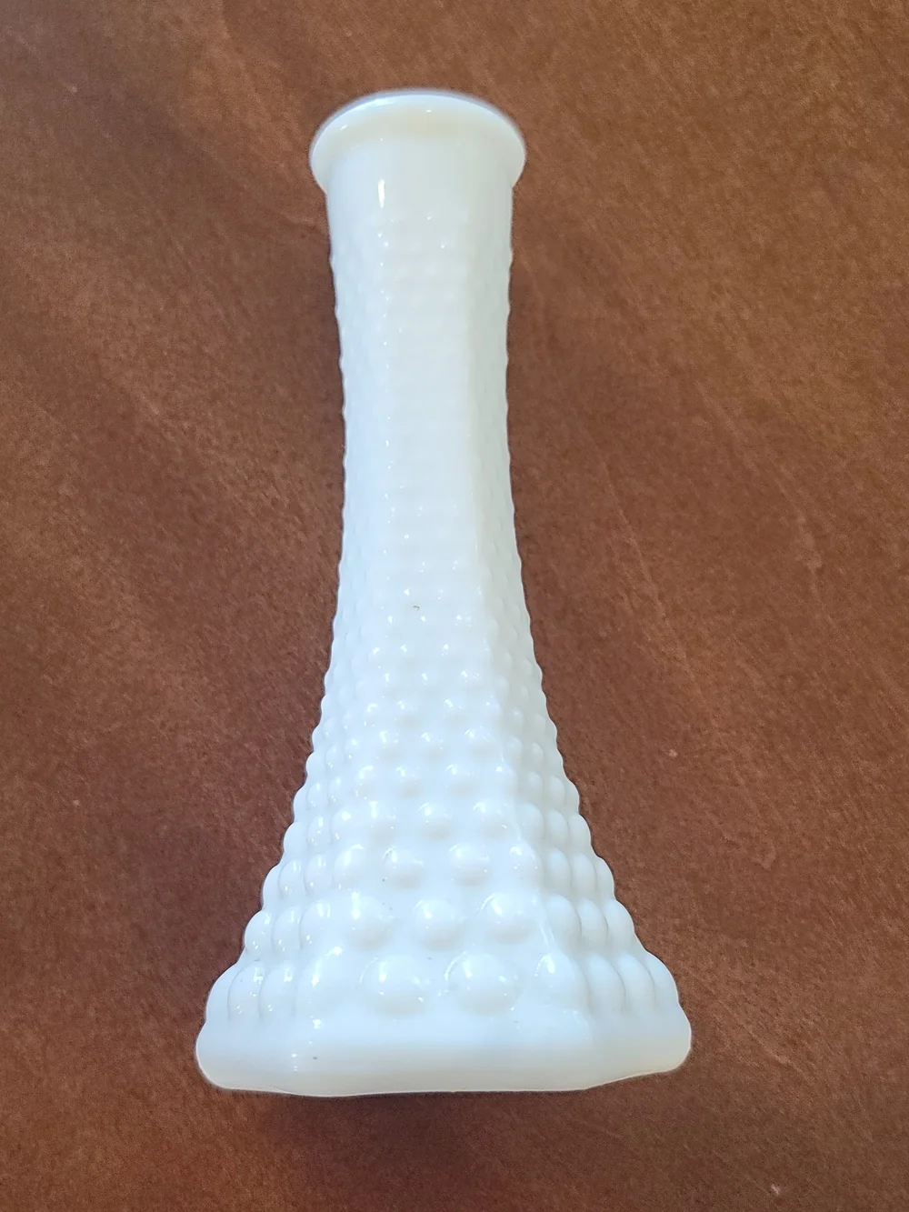 MCM EO BRODY Milk Glass Hobnail Bud Vase Model 175 Tiny Flaw 6 Inches